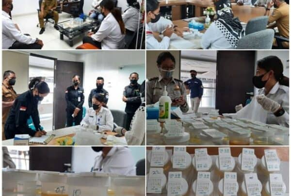 Kegiatan Pemberdayaan Masyarakat Anti Narkoba Melalui Test Urine Di Instansi Pemerintah Bagi Pegawai PLBN Motaain Di Aula Kantor PLBN Motaain