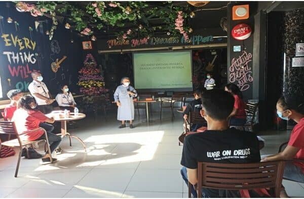 Kegiatan Pembentukan Remaja Teman Sebaya Anti Narkotika Melalui Dialog Interaktif Remaja Bagi Pelajar Di Hangout Cafe (Sesi II)