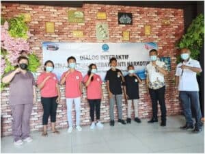 Kegiatan Pembentukan Remaja Teman Sebaya Anti Narkotika Melalui Dialog Interaktif Remaja Bagi Pelajar Di Hangout Cafe (Sesi I)